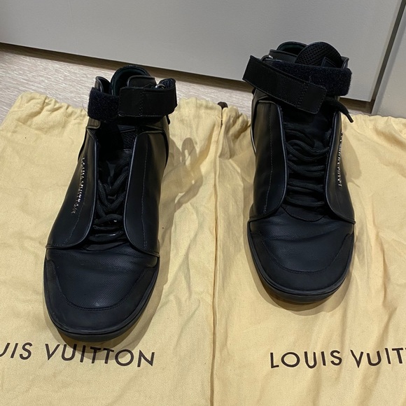 Men’s Louis Vuitton high tops - Picture 2 of 4